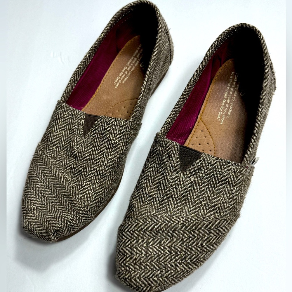 Toms Brown Tweed Gold Metallic Herringbone Espadrilles. Size 7 1/2. #150912